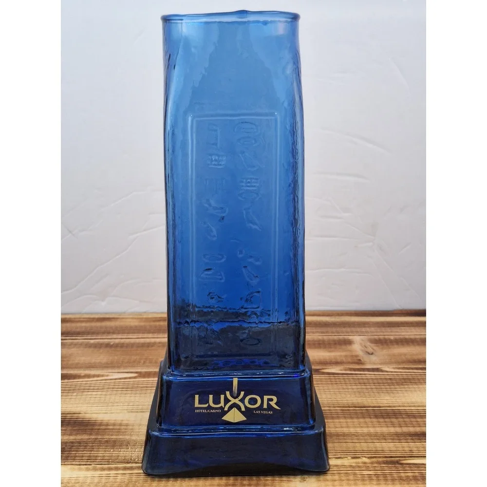 Las Vegas LUXOR Casino Hotel Cobalt Blue Egyptian Obelisk Glass Vase 9